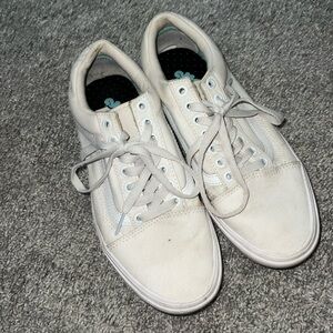 comfy cush men’s 7 women 8.5